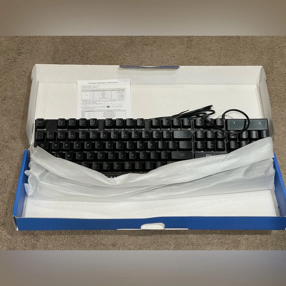 BT Wired Gaming Comfortable Keyboard New with Box Changeable mix color 104 keys